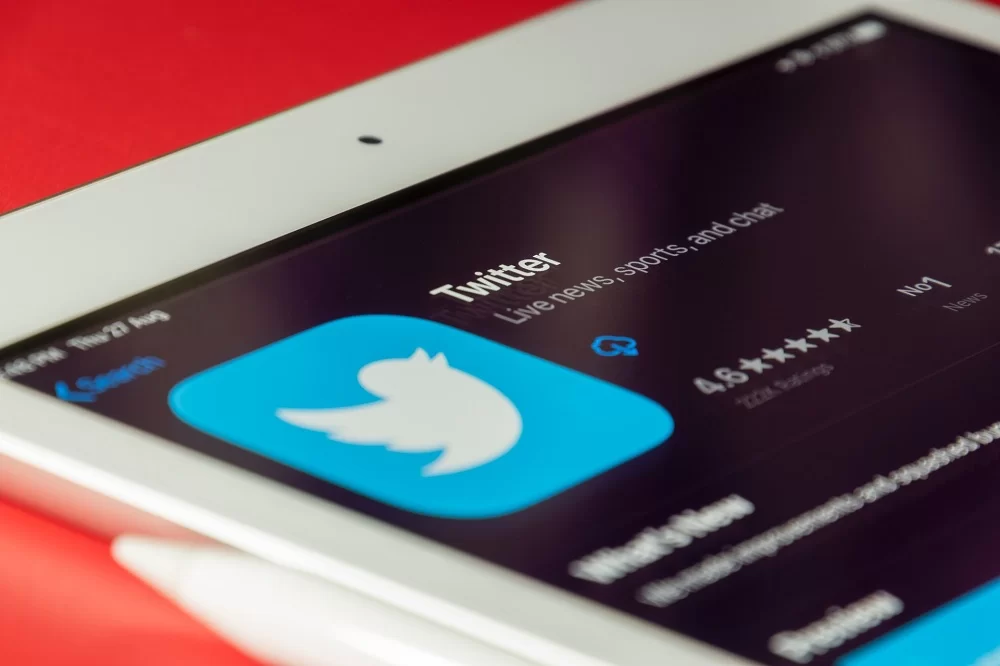 Twitter logo application